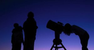 Glitzernder Nachthimmel über der Sonora-Wüste Stargazing (c) Experience Scottsdale