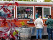 Food Trucks in Anchorage: Von der Hand in den Mund Food Truck Anchorage (c) Visit Anchorage Chris Arend