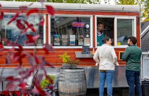 Food Trucks in Anchorage: Von der Hand in den Mund Food Truck Anchorage (c) Visit Anchorage Chris Arend