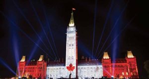 Ottawas erster Nachtbürgermeister ab sofort im Einsatz Parliament-Hill (c) Ottawa Tourism