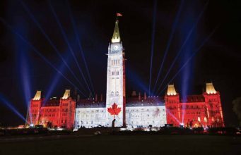 Ottawas erster Nachtbürgermeister ab sofort im Einsatz Parliament-Hill (c) Ottawa Tourism