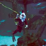Santa in the Shipwreck (c) Mandalay Bay – Bryan Steffy