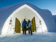 Erstes Eisrestaurant in Amerika öffnet im Januar 2025 Hôtel de Glace (c) Renaud Philippe