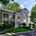Graceland (c) „Memphis Tourism / Andrea Zucker