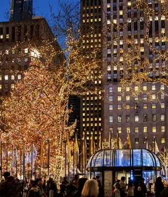 In New York City Weihnachten feiern Rockefeller Center (c) Brittany-Petronella