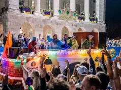 Mardi Gras an Mississippis Golfküste Biloxi Night Parade (c) Eddie Robinson - RPF Media