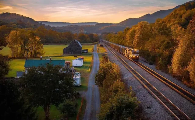 Virginia Scenic Railway (c) Virginia Tourism Corporation