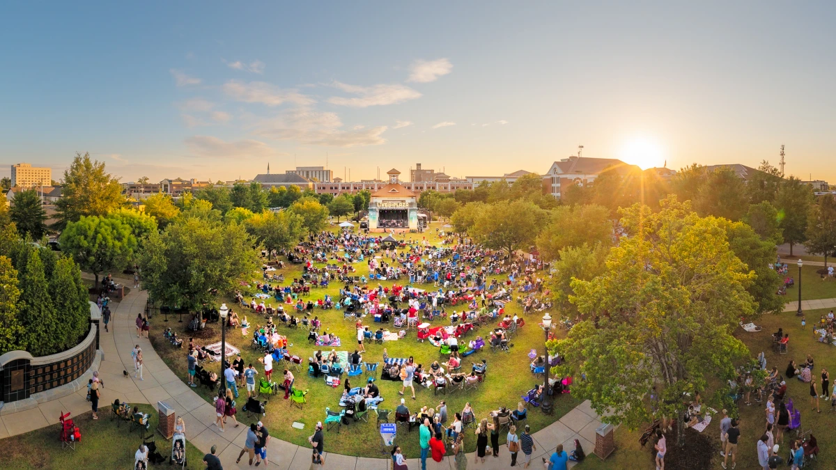 Tuscaloosa (c) Visit Tuscaloosa